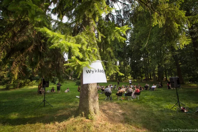 Sokołowsko_2015_wykłady_w-parku