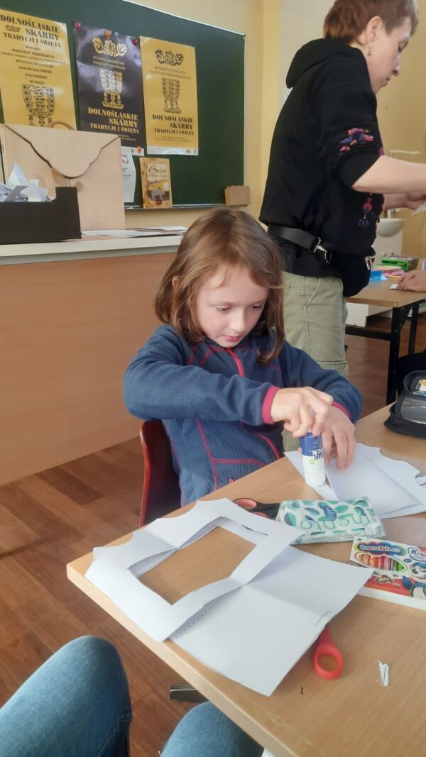 warsztaty opowiadania bajek i ilustracji_Sokolowsko_24_09_2500025